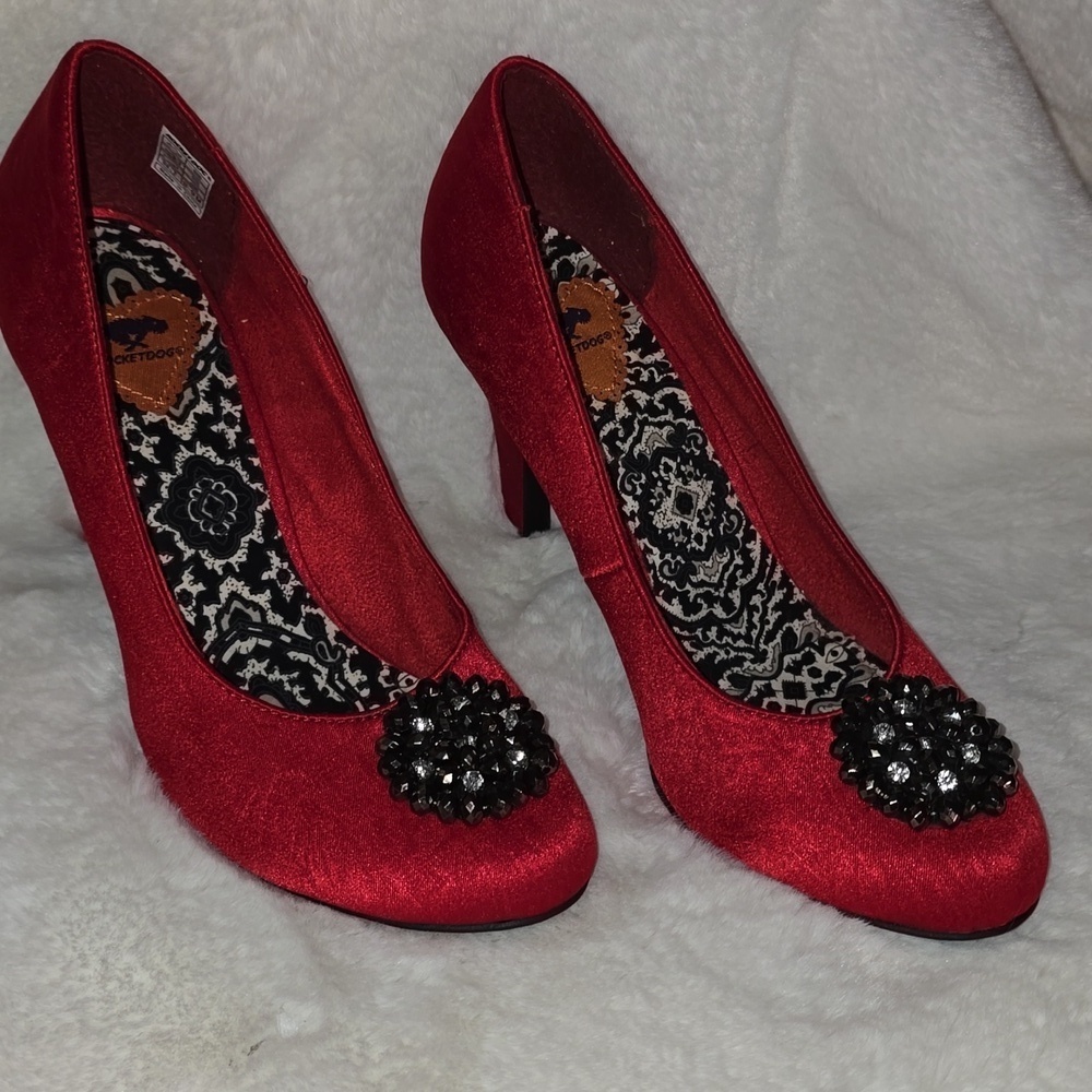 Rocket Dog Women's Scarlet Heels with Embellished Toe - Picture 4 of 10